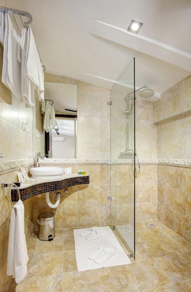 Garni Hotel Fortuna Belgrad Exteriör bild